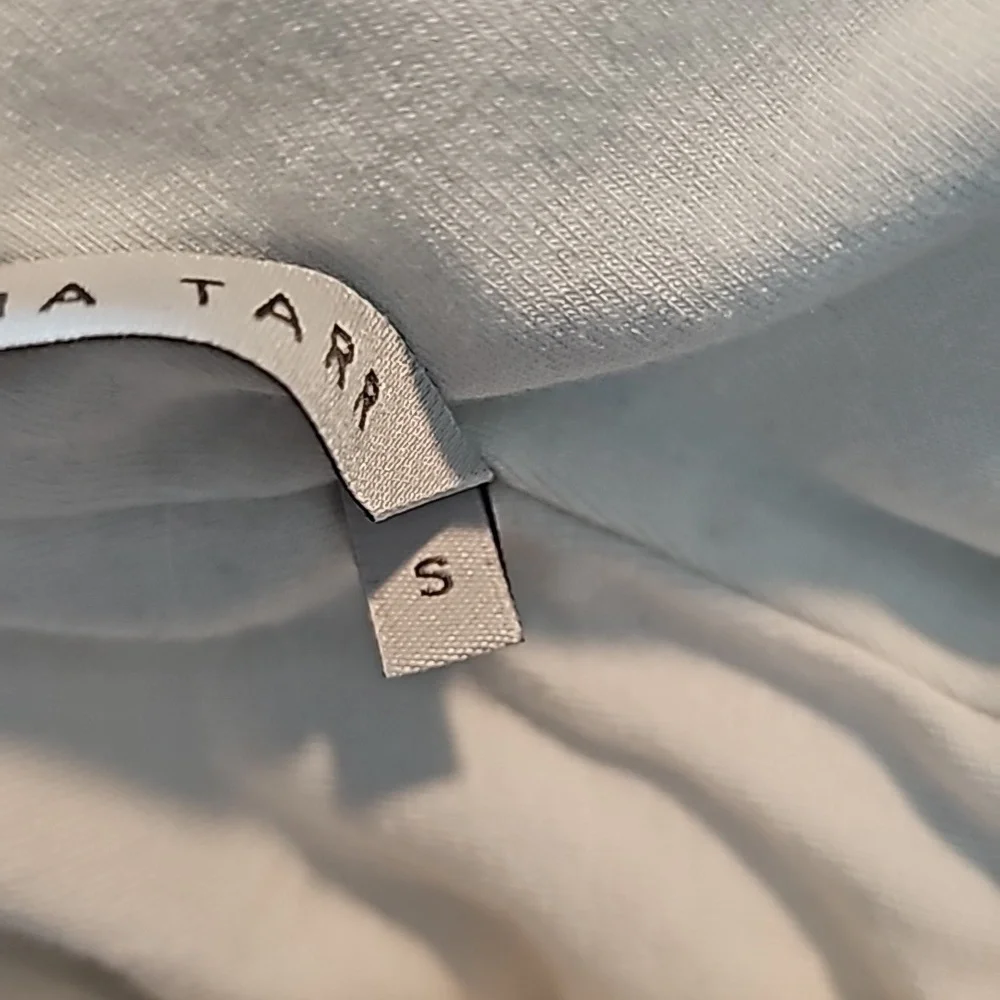 Nadia Tarr Cropped Long Sleeve Top - Picture 7 of 8
